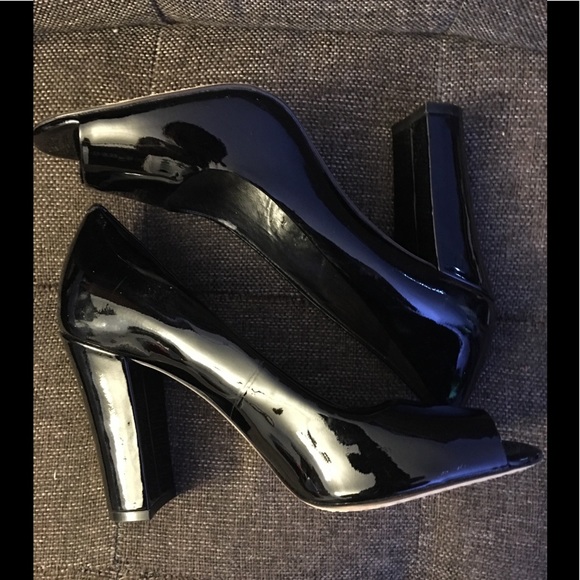 Vince Camuto Shoes - Vince camuto heels patent leather size 8 classy